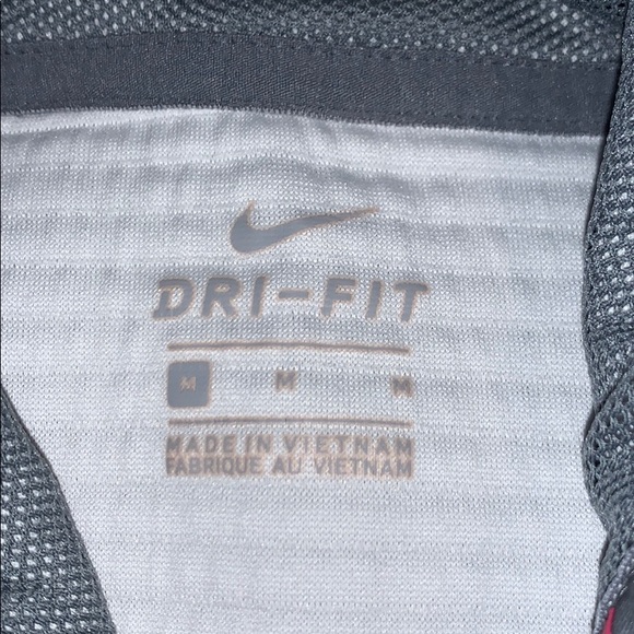 Nike Women’s Gray Dri Fit Quilted Hoodie Medium - Picture 7 of 8